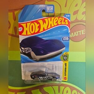 HotWheels Purple Concept Car Key Clip with Hot Wheels Logo